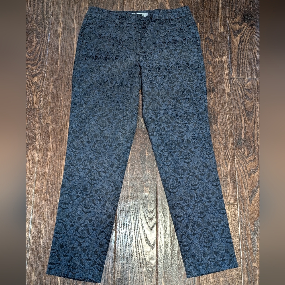 NWT WHBM Jacquard Navy and Black Ankle Cropped Pants